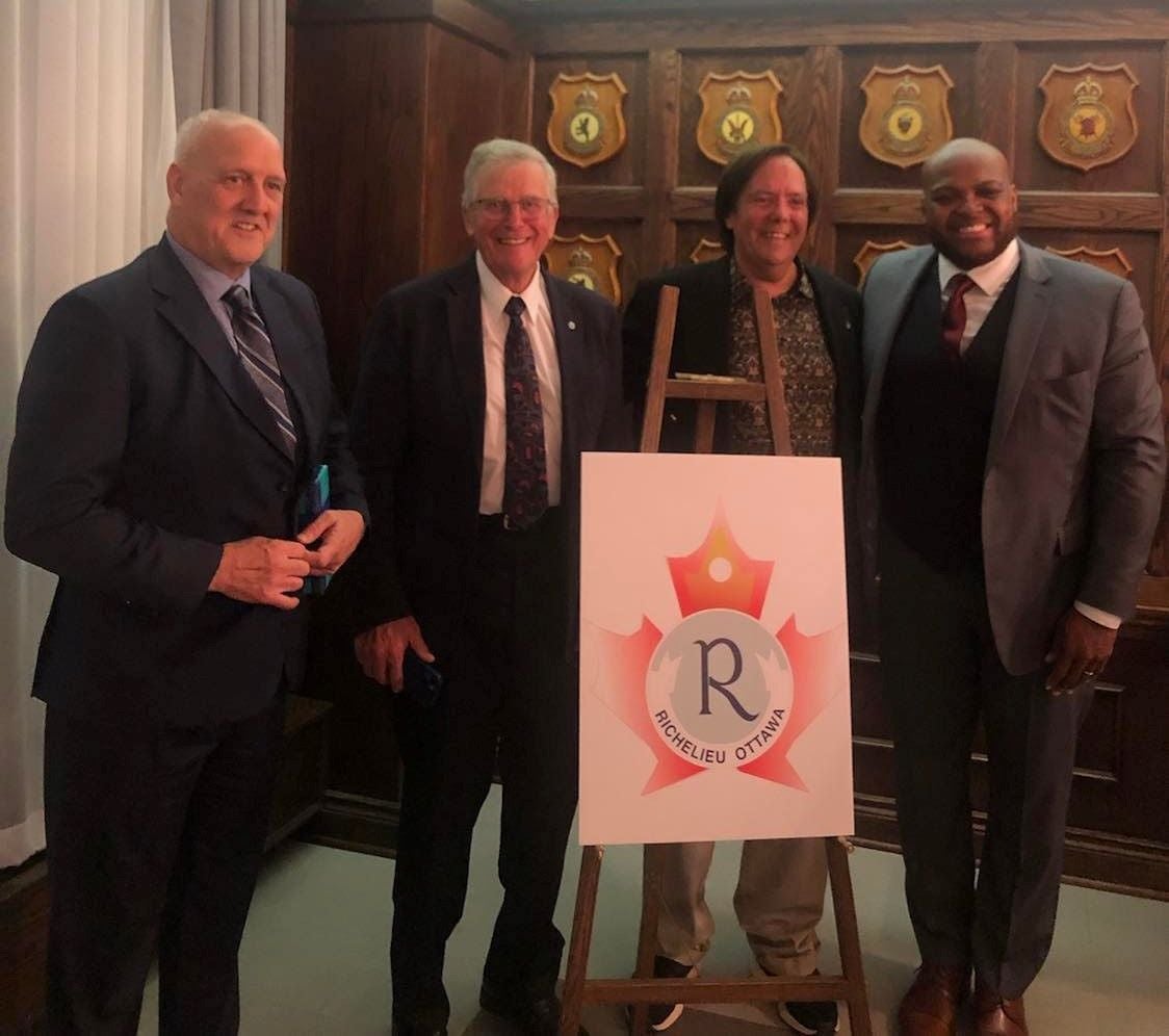 Le musicien YAO en conférence lors de la Soirée Arthur-Desjardins Le musicien YAO en conférence lors de la Soirée Arthur-Desjardins